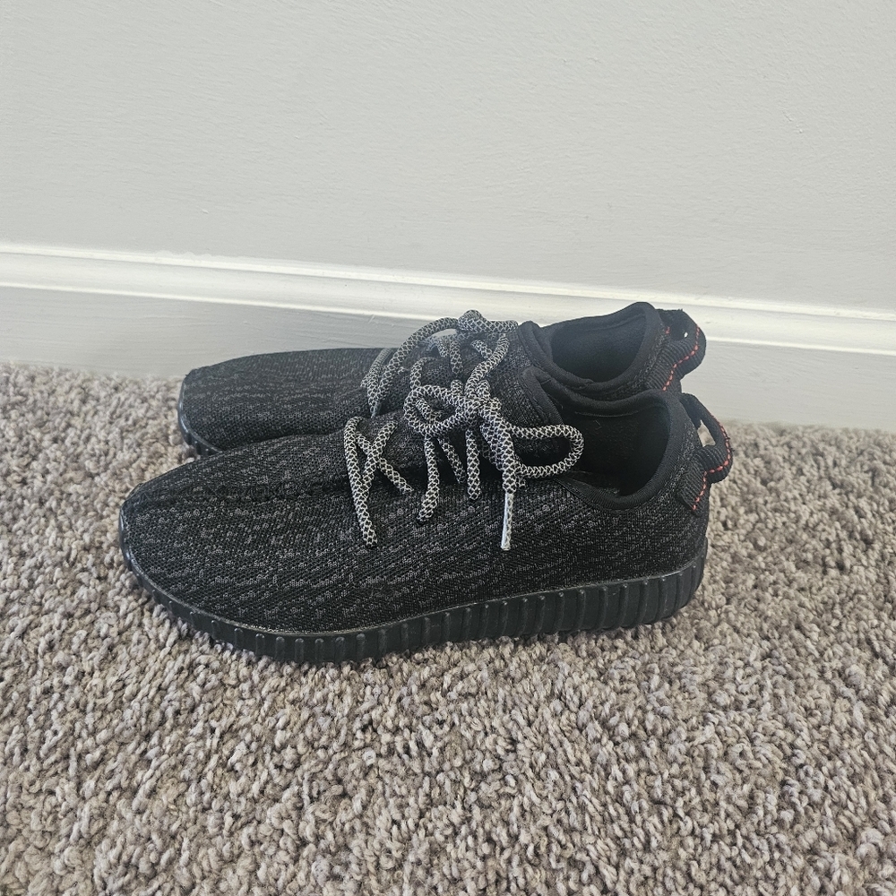 Pirate Black Want To Be YEAZY Sneakers {Not Real} size 6.5